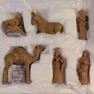 The Bradford Exchange Nativity Figurines Set - Brown